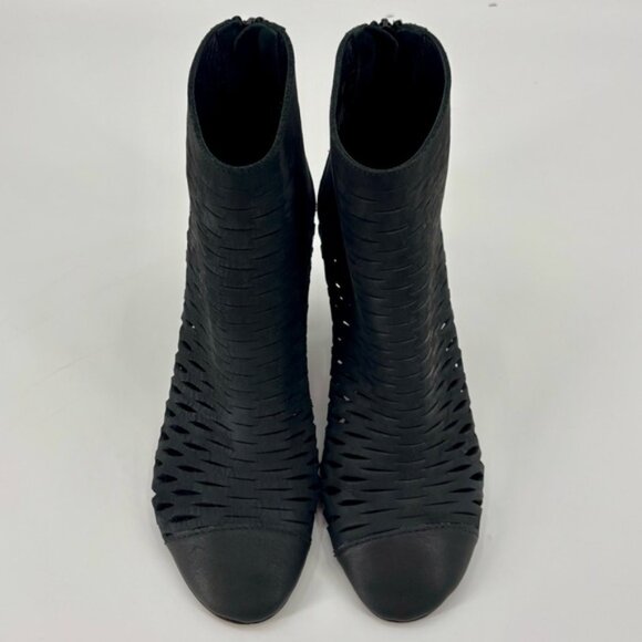 Elena Iachi Black Leather Woven Ankle Boots Size 39 US 9 - Picture 12 of 13